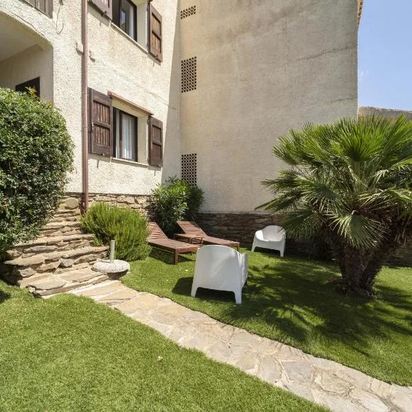 Stintino sea front apartments A、スティンティーノのホテル