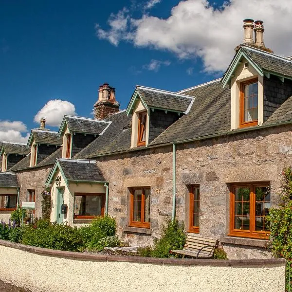 Rosemount Cottage ONE- Highland Cottage, hotel in Achnasheen