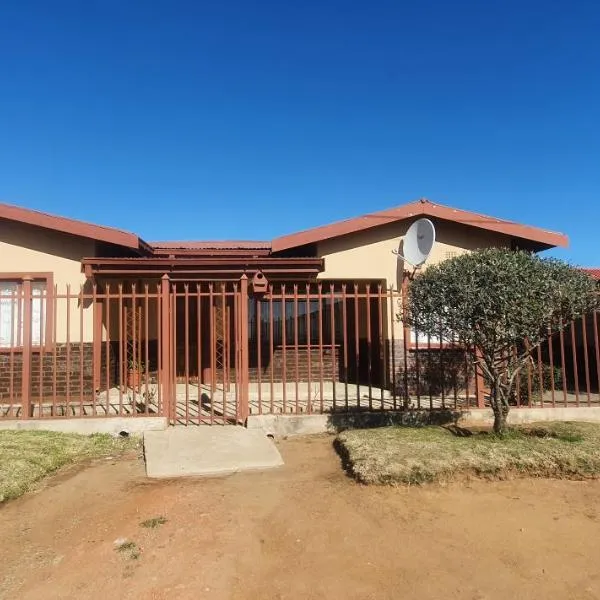 Boichoko Guest House, hotel in Phahameng