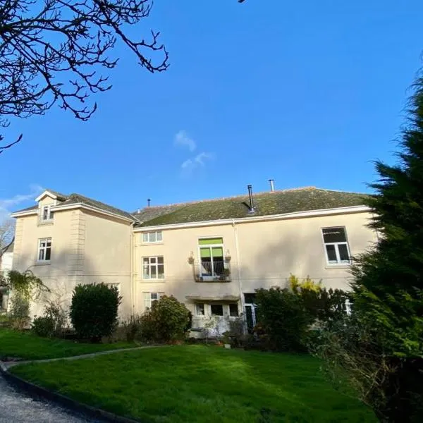 Halwell House - A Spacious Quiet Apartment, hotel in Kingsbridge