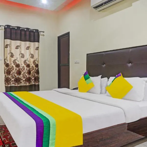 Itsy By Treebo - Albie Stay Inn, hotel in Rāmgarh