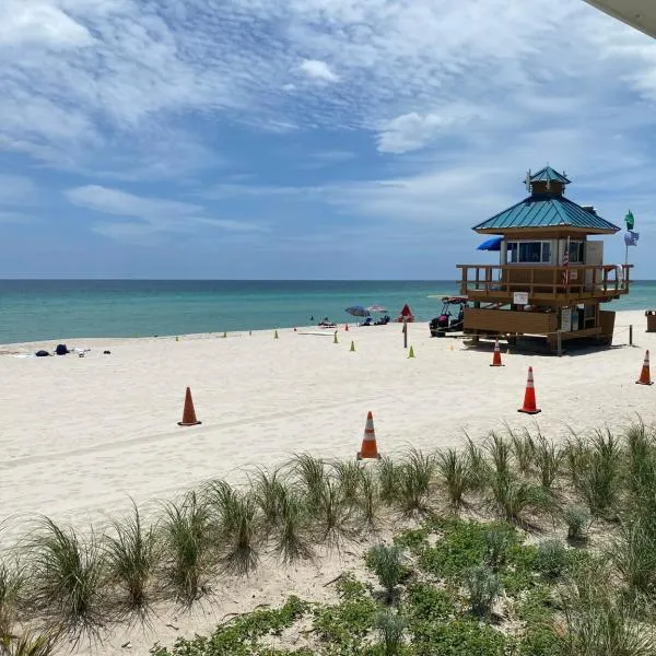 Beachfront condo in Miami!, hôtel à Sunny Isles Beach