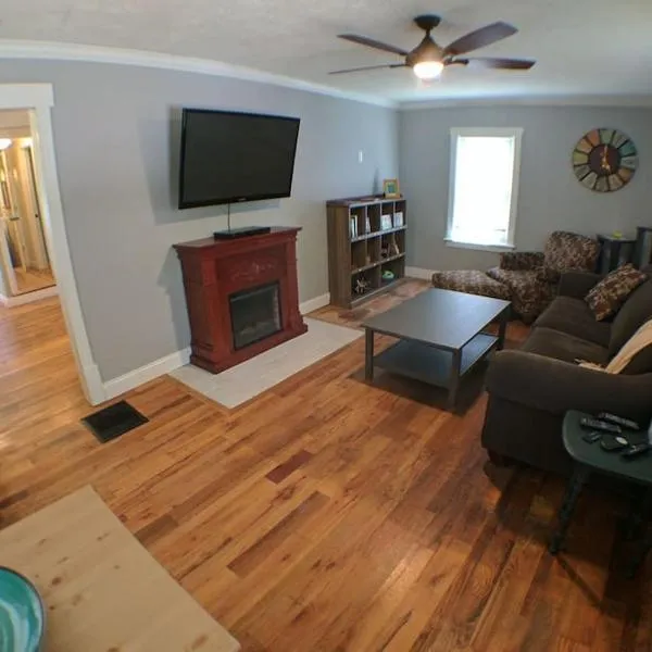 Harper Two Bedroom House in Historic Loveland, hotel v destinaci Loveland