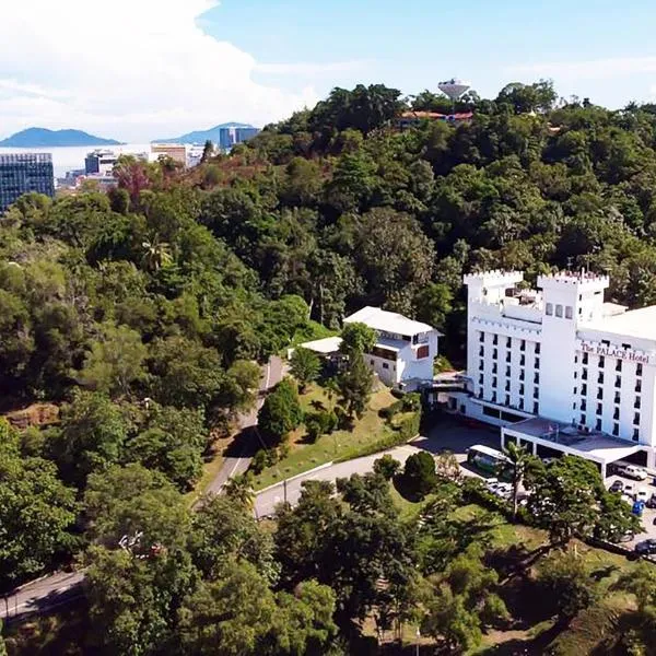 The Palace Hotel Kota Kinabalu, khách sạn ở Gaya Island