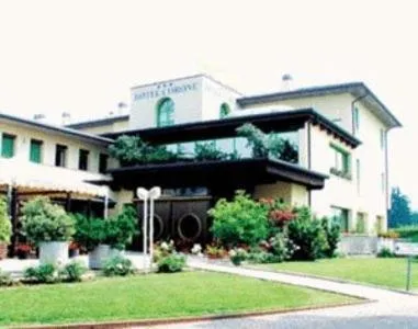 Hotel Corone, hotell i Volpago del Montello
