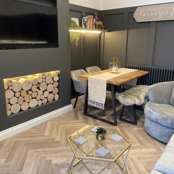 Cedar Lodge, hotel in Crawshaw Booth