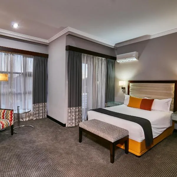 Regent Select Hotel、ハボローネのホテル