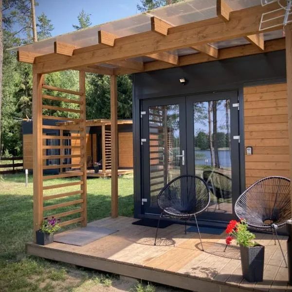 Makosieje Resort-komfortowy domek 20m od jeziora,ogrzewanie,wi-fi ,widok na jezioro, hotel v destinaci Makosieje