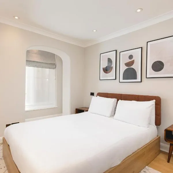 PenthouseStays Chelsea - Luxury 2 Bedroom Apartment w/King Bed - near King's Road、ロンドンのホテル