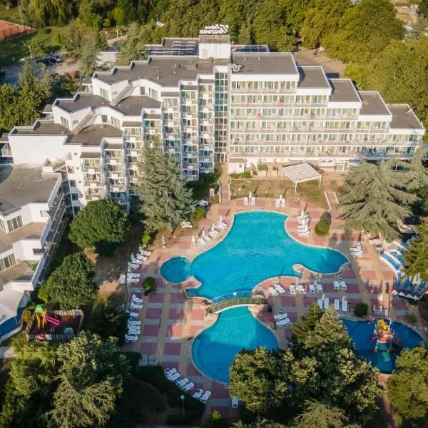 Hotel Laguna Garden, готель в Албені