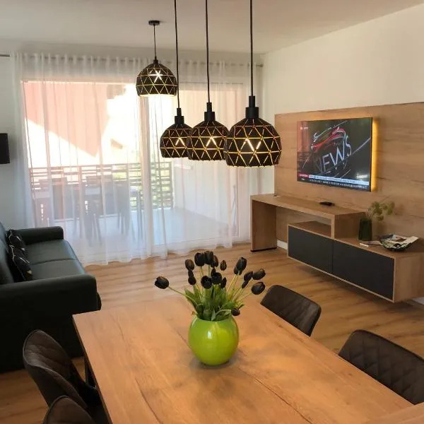 Jj City Apartment, hotel in Lagundo