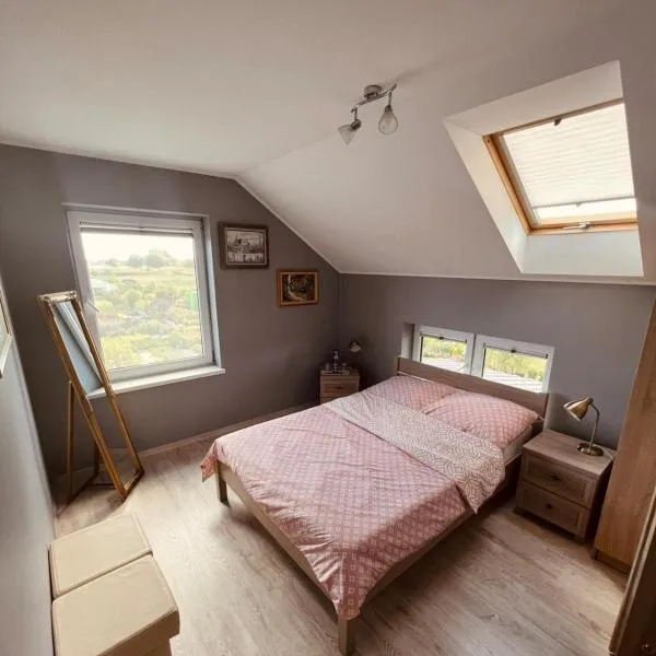 "U Mamy Róży" - Pokoje Gościnne, hotel v destinácii Reda