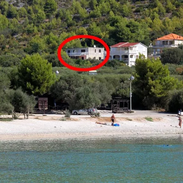 Apartments with parking space Prizba, Korcula - 219, hotel in Prizba