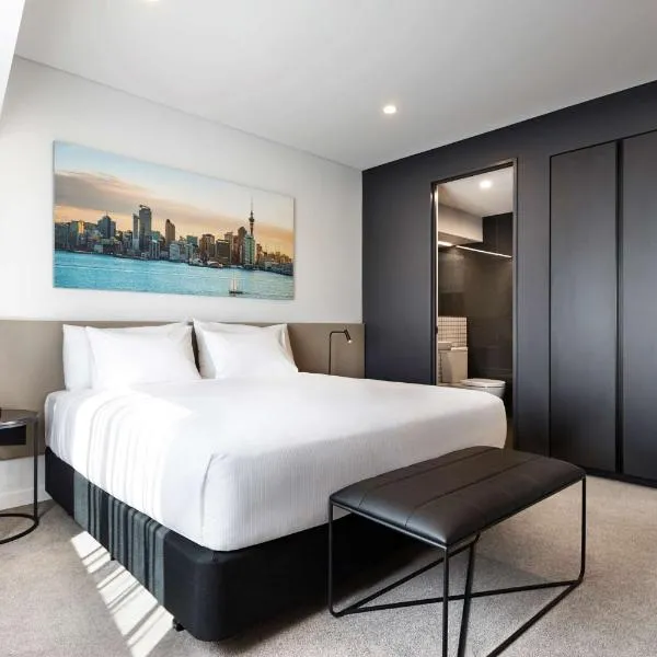 Travelodge Hotel Auckland Wynyard Quarter、オークランドのホテル