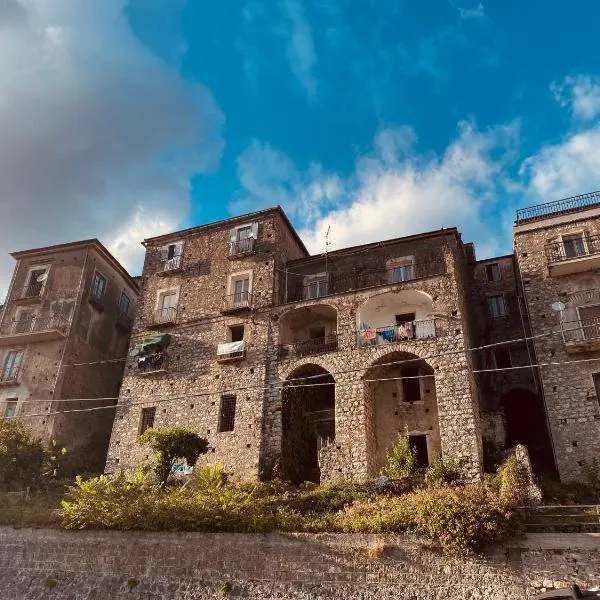 RARE Soggiorno Elegante, hotel v destinácii Vibonati
