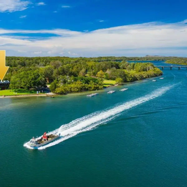 Punt House - riverfront home with ramp access, hotel in Dunbogan