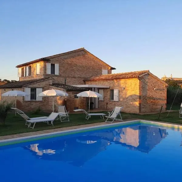 Casale Papa Country Village, hotel v destinaci Loreto