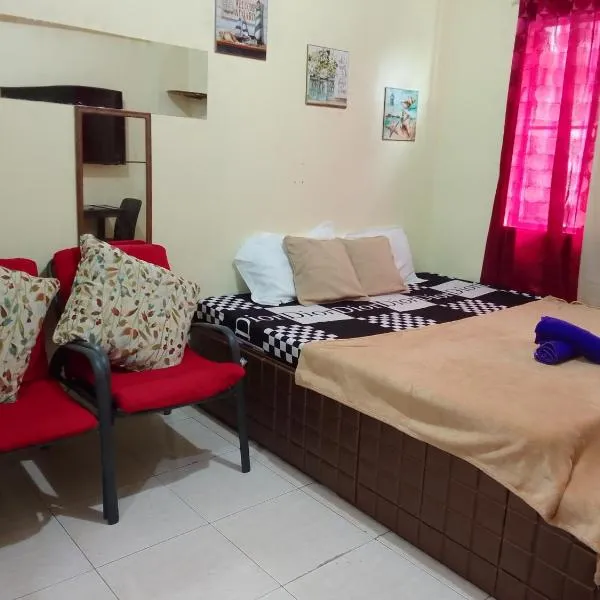 Affordable Transient near Emperor Events Place, hotel in Cainta