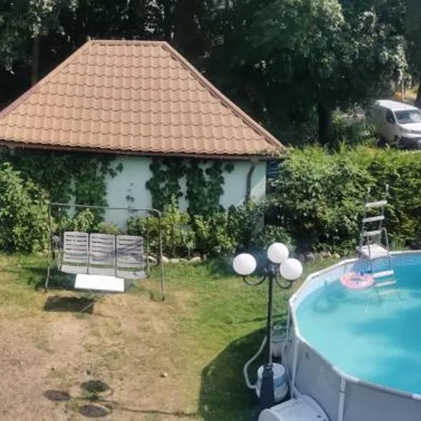 Przystań Familijna, hotel en Santoczno