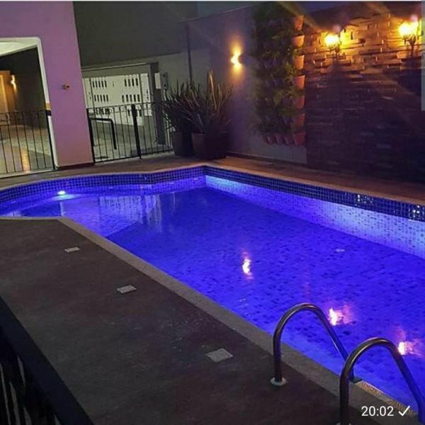 VAR-205B Hermoso y amplio Departamento con piscina
