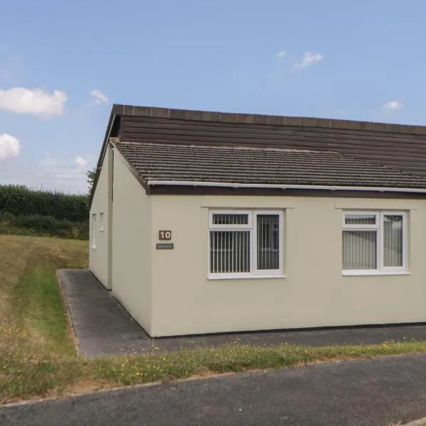 Harcombe House Bungalow 10, hotel in Newton Abbot
