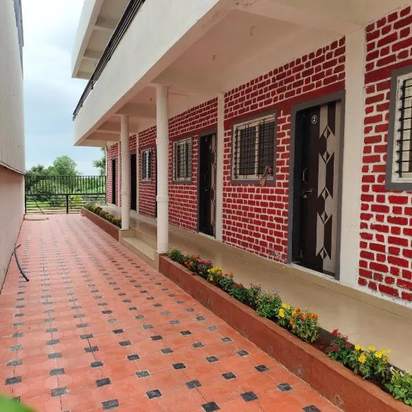 Fulgulab Lawns and Home Stay, hotel in Ambegaon