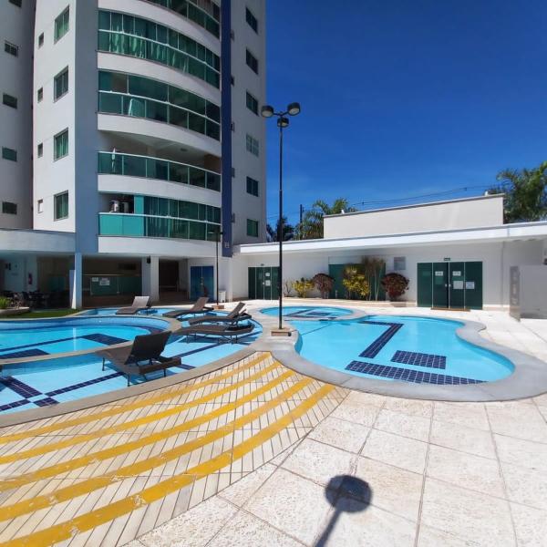 Apartamento com varanda gourmet e churrasqueira Caldas Nova