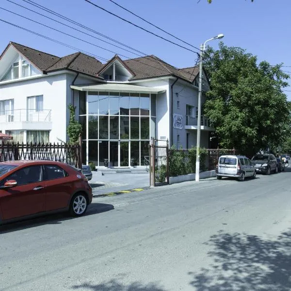 Villa Grande, hotel a Iaşi