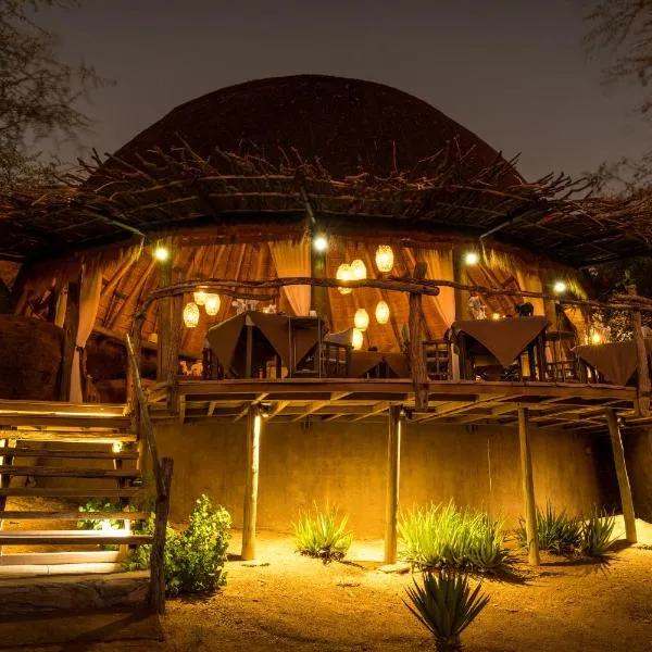 Camp Kipwe โรงแรมในTwyfelfontein