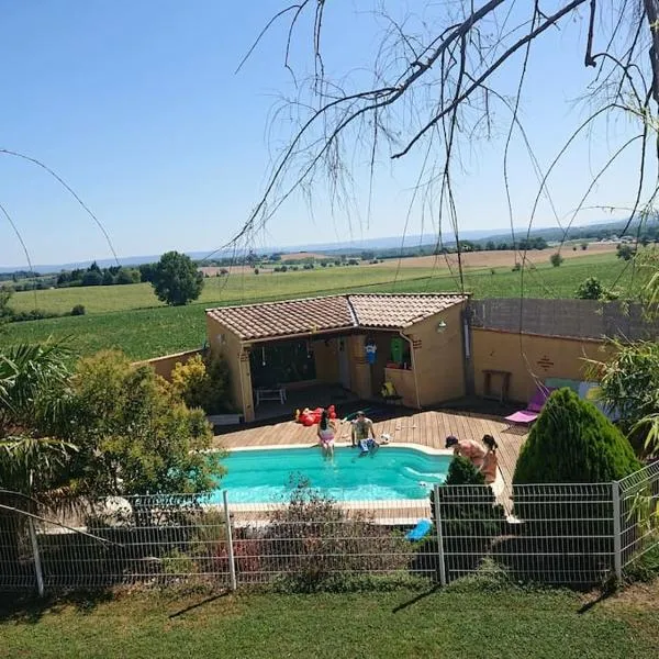 Adorable guest house with piscine, hótel í Puylaurens