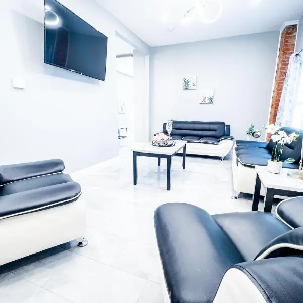 Perfect 6BR Stay Near Niagara Falls & Attractions, hotel v destinaci Niagara Falls