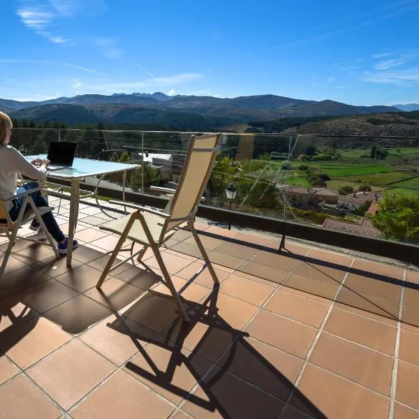 La Portilla de Gredos. Casa rural, hotel in Hoyos del Espino