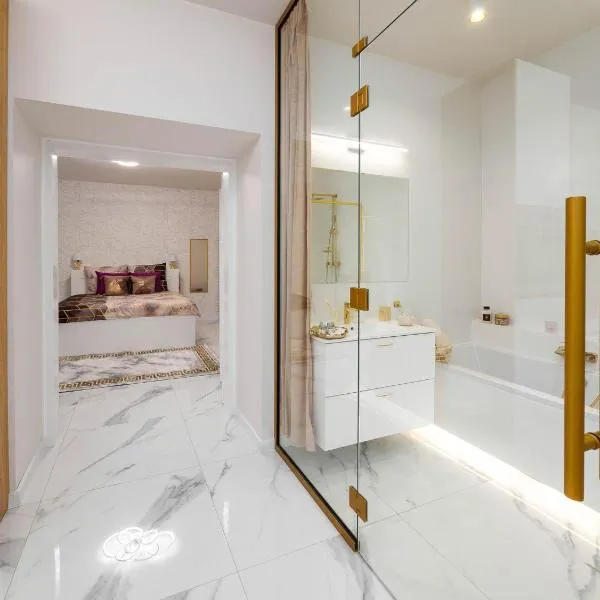 Apartament Gold Aleja NMP 8 - Free parking, hotel v destinácii Čenstochová