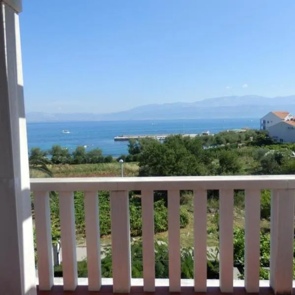 Apartments Vesna & Ivica, hotel v destinaci Mirce