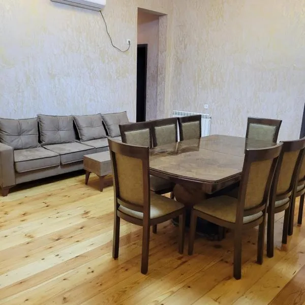 guest house TSVARA, hotel v destinaci Vani