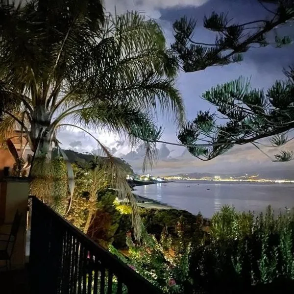 Maison Canopée, hotel v destinaci Messina