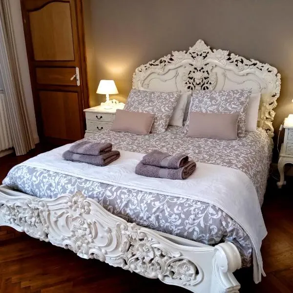 La Belle Vienne – hotel w mieście Exideuil