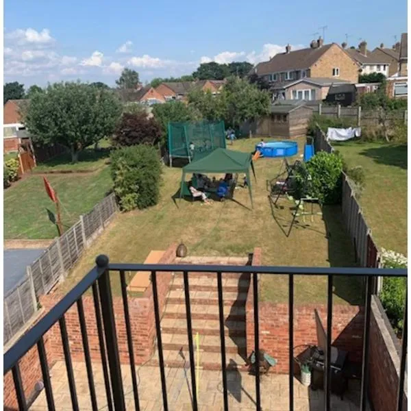 4 Bedroom house with parking, Near Safari Park, hotel v destinaci Kidderminster