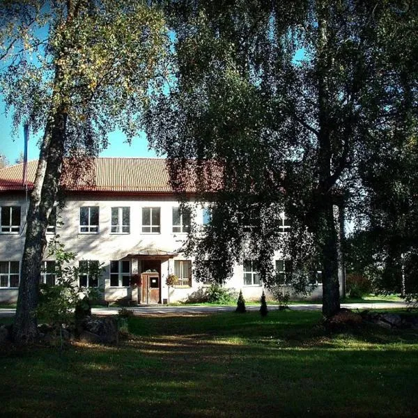Roosu Talu Accommodation, hotel in Jõepera