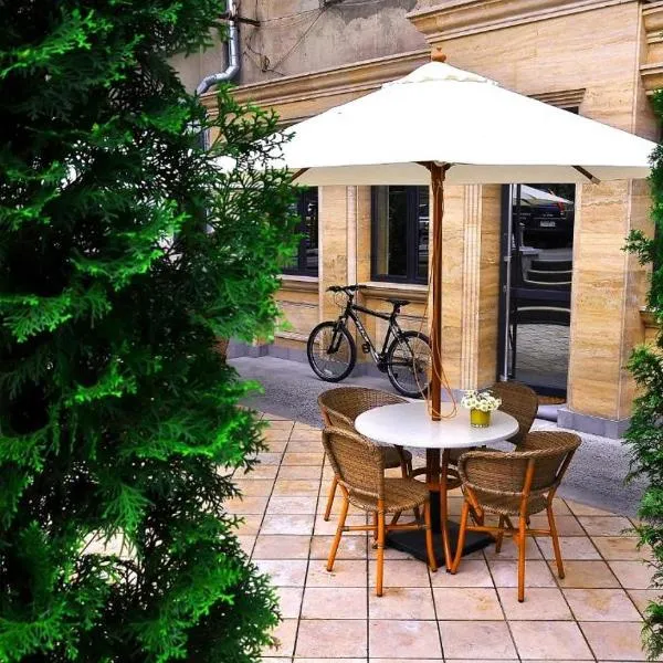 Retro Hostel & Tours, hotel sa Yerevan