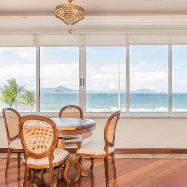 Enorme 3 quartos frente mar para 8 pessoas