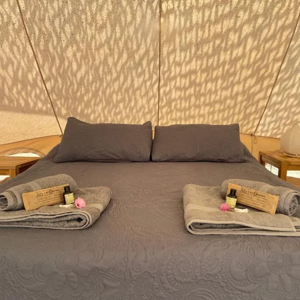 Paraiso Bell Tent - Glamping with Pool in Nature, hotel a Tortosa