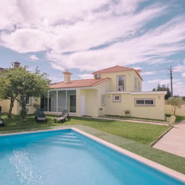 Casa Dona Ermelinda - Silêncio - Conforto - Natureza, מלון בOuteiro Maior
