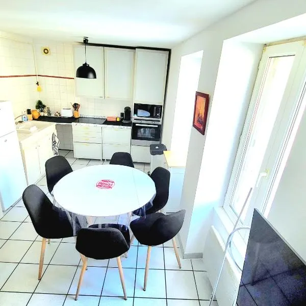 Appartement 2 chambres CENTRE VILLE au calme, hotel in Valence