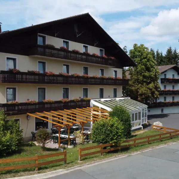 Hotel-Landgasthof Ploss, hotel v destinaci Schönwald