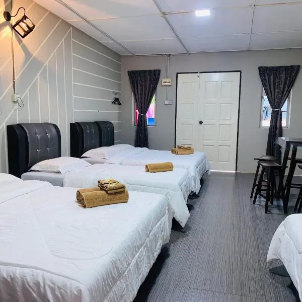 Julies Hostel Taman Negara, hotel v destinaci Kuala Tahan