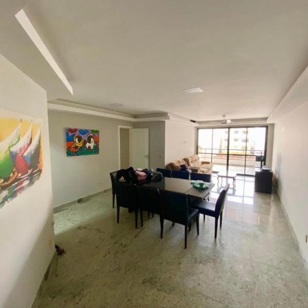 BEIRA MAR 3 suítes, lavabo, 2 Vagas Garagem, varandão, Smart TV- MELHOR LOCALIZAÇÃO - WIFI Vivo Fibra - Foto 4