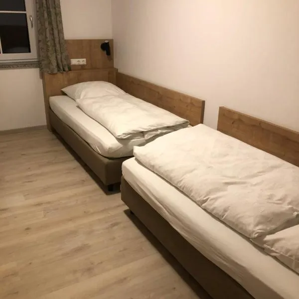 Pension Beil, hotel v destinaci Sauerlach