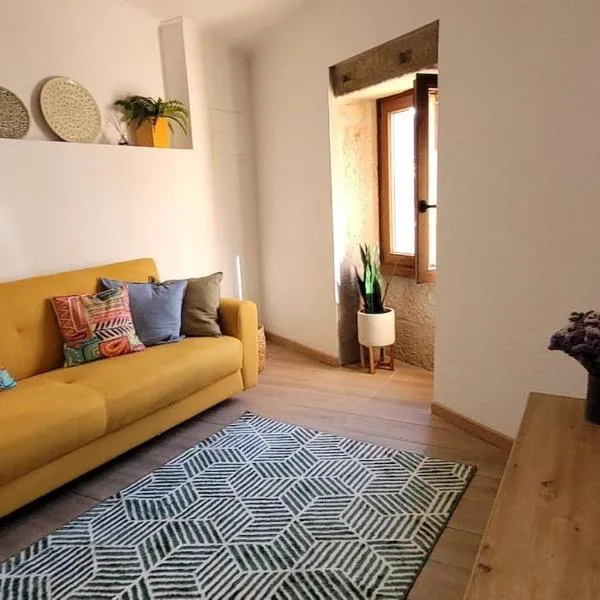 Casa Cereja, hotel in Pêro Viseu