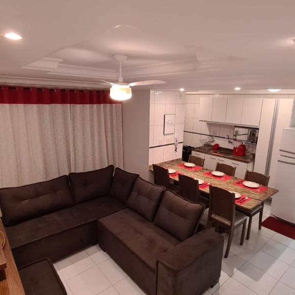 Apartamento com elevador, mobília toda nova, perto de tudo
